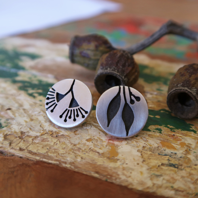 Aus Flora Gum Studs
