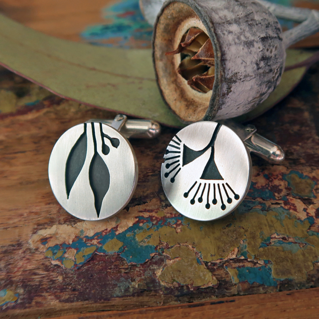 Gum Tree Cufflinks Black