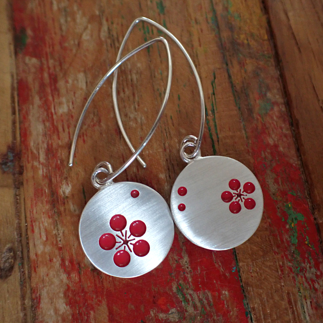 Large Plum Hooks in Red