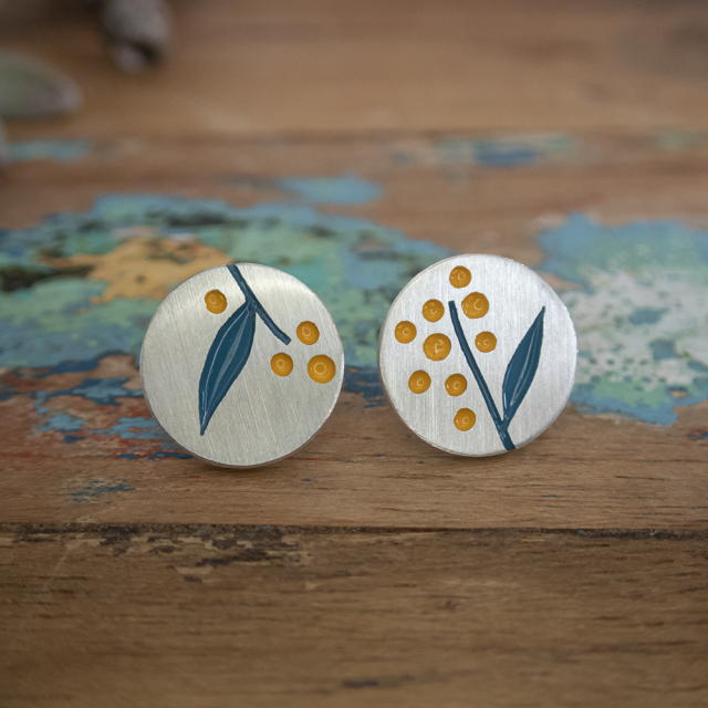 Small Wattle Studs