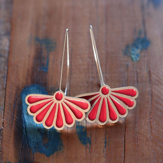 Half Chrysanthemum Hooks in Red